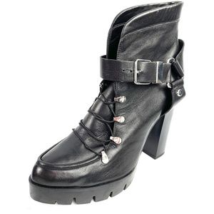 ZARA Leather Platform Ankle Boots‎
